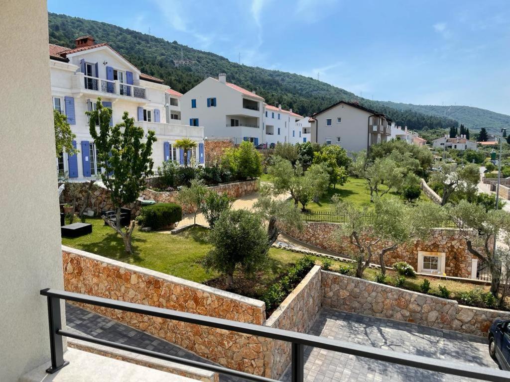 Sea&City View Luxury Apartment Црес Экстерьер фото